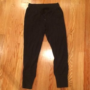 Aritzia jogger